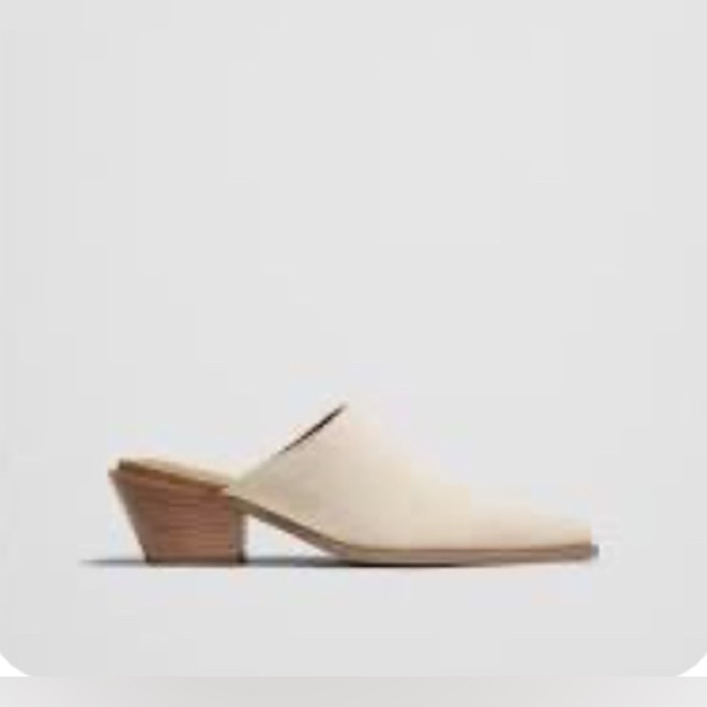 New banana republic leather suede heeled mule sold out